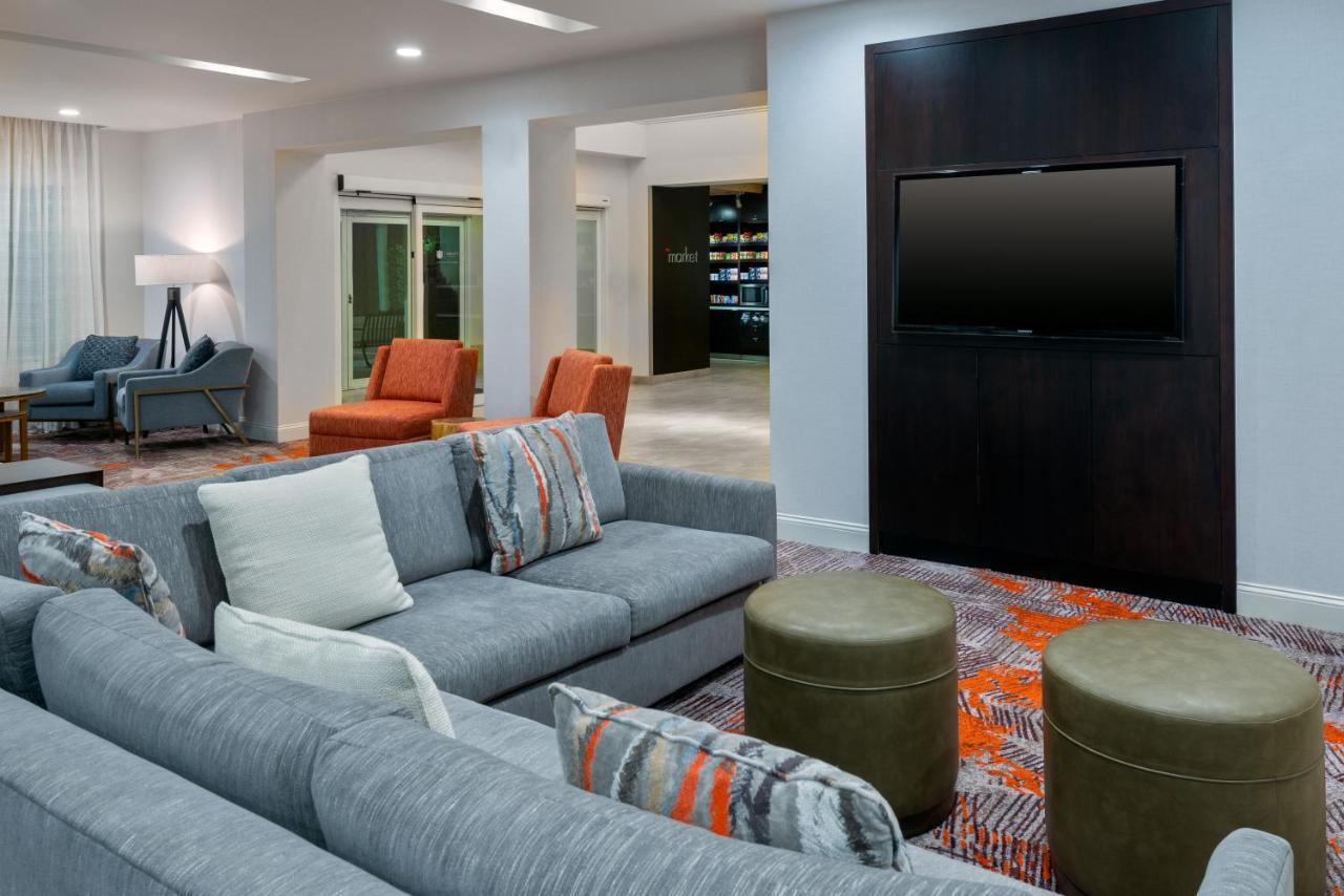Courtyard By Marriott Sarasota At Town Center