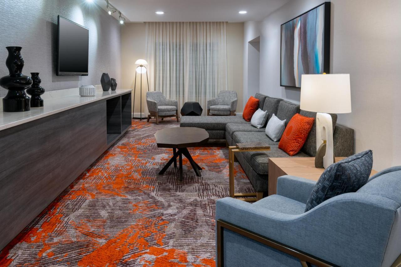 Courtyard By Marriott Sarasota At Town Center Desoto Lakes