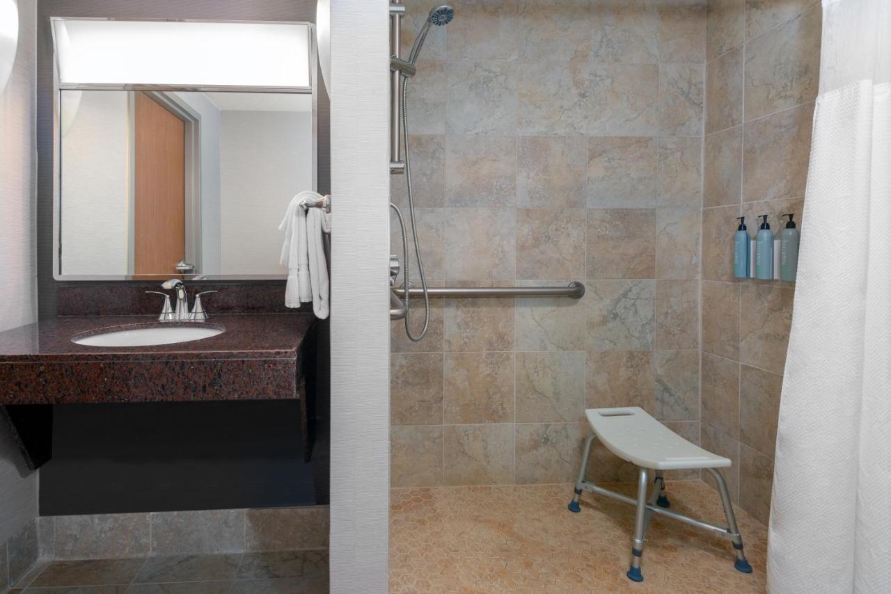 Courtyard By Marriott Sarasota At Town Center 3* Desoto Lakes