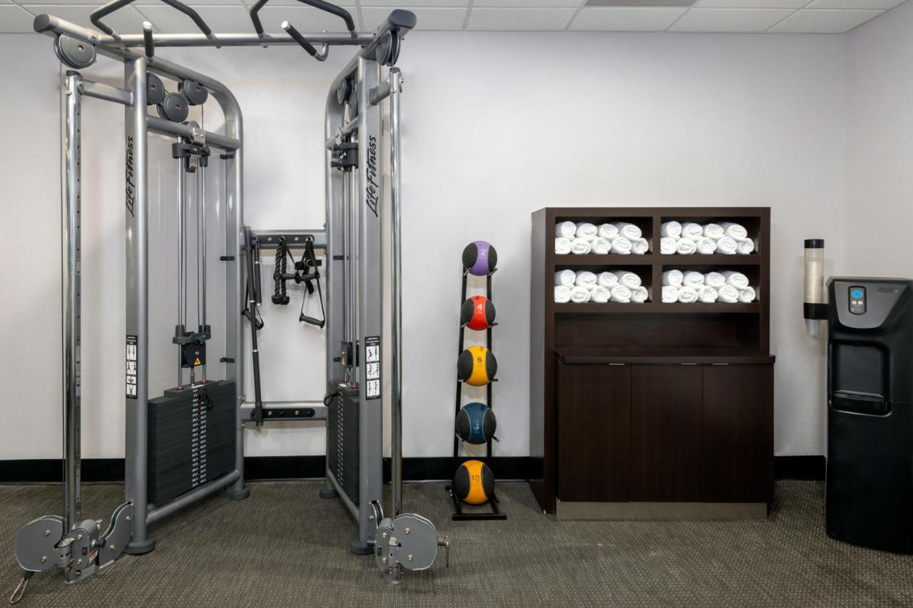 Courtyard By Marriott Sarasota At Town Center 3*