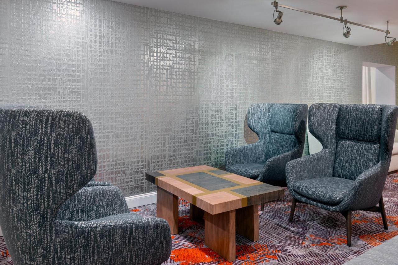 Courtyard By Marriott Sarasota At Town Center Desoto Lakes