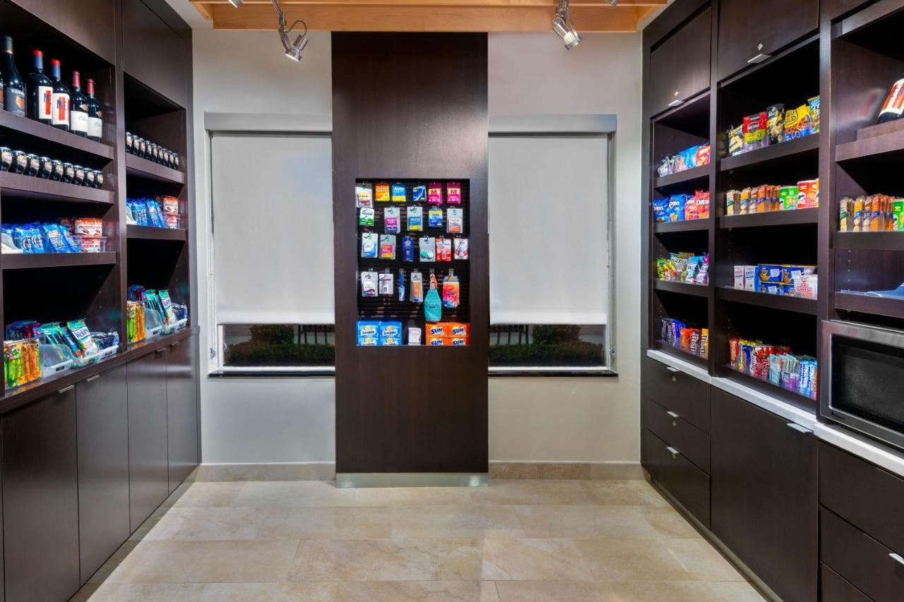 Courtyard By Marriott Sarasota At Town Center Hotel 3*
