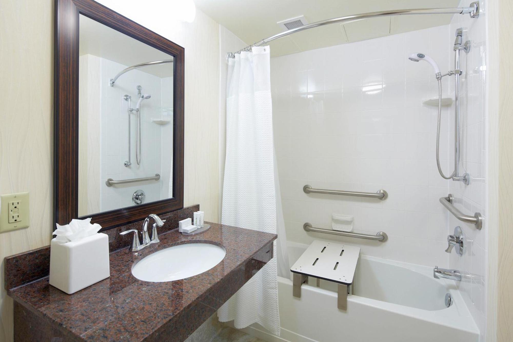 Courtyard By Marriott Sarasota At Town Center Hotel Desoto Lakes