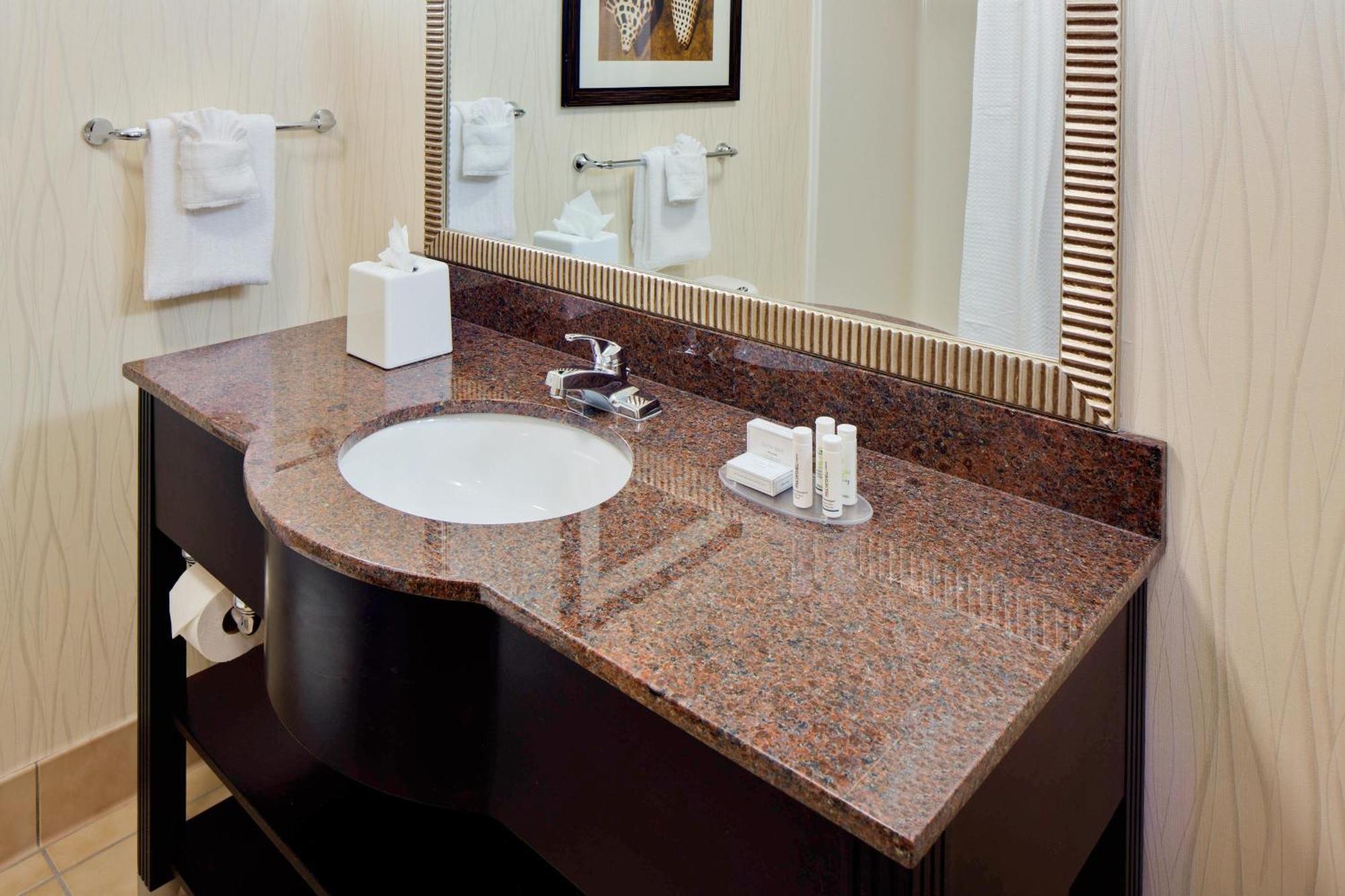 Courtyard By Marriott Sarasota At Town Center Desoto Lakes