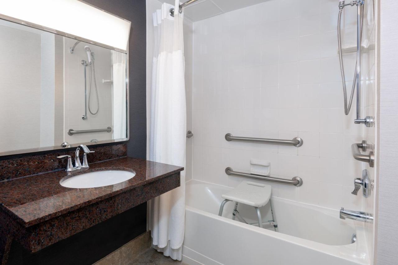Courtyard By Marriott At University Town Center 3* Sarasota