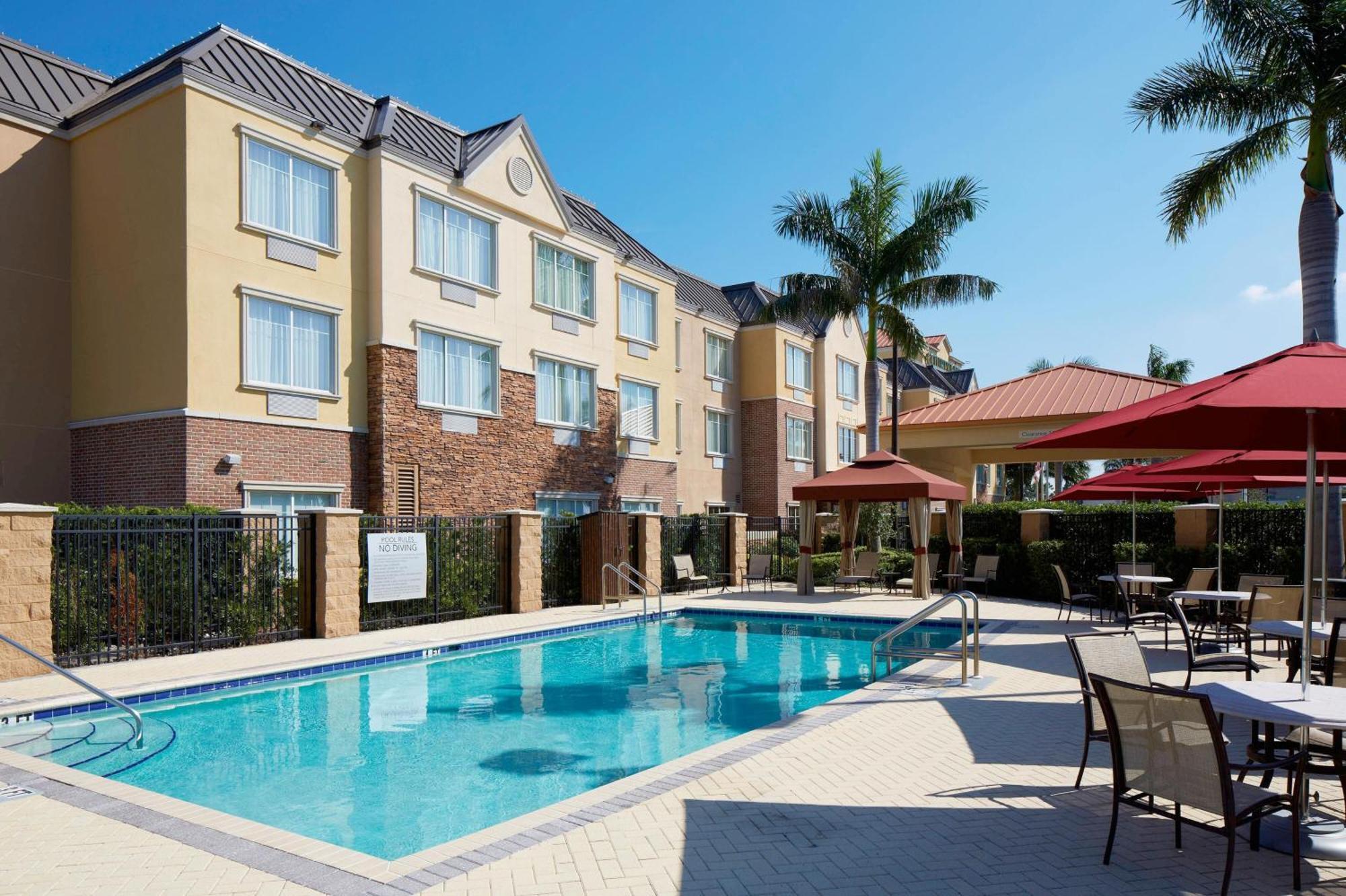 Courtyard By Marriott Sarasota At Town Center 3* Desoto Lakes