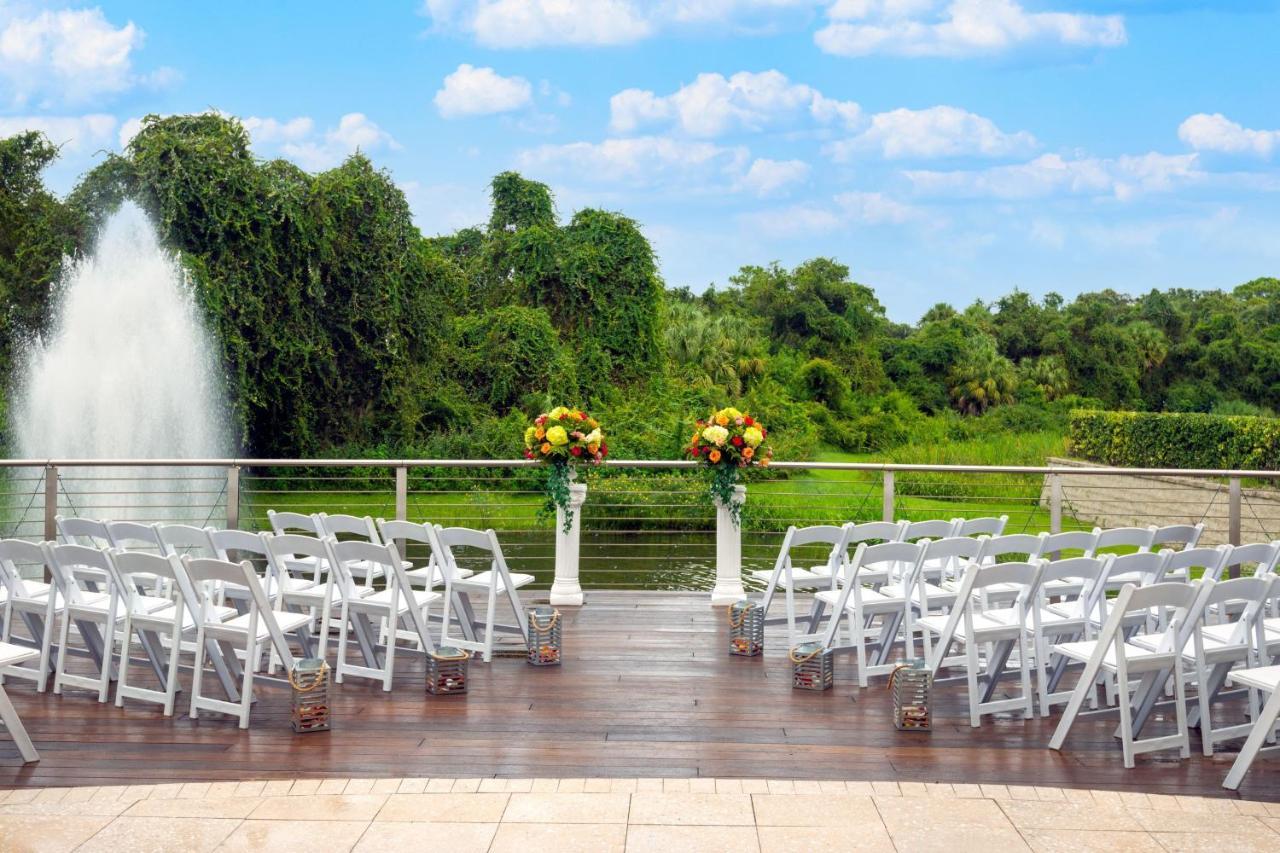 Courtyard By Marriott Sarasota At Town Center 3*